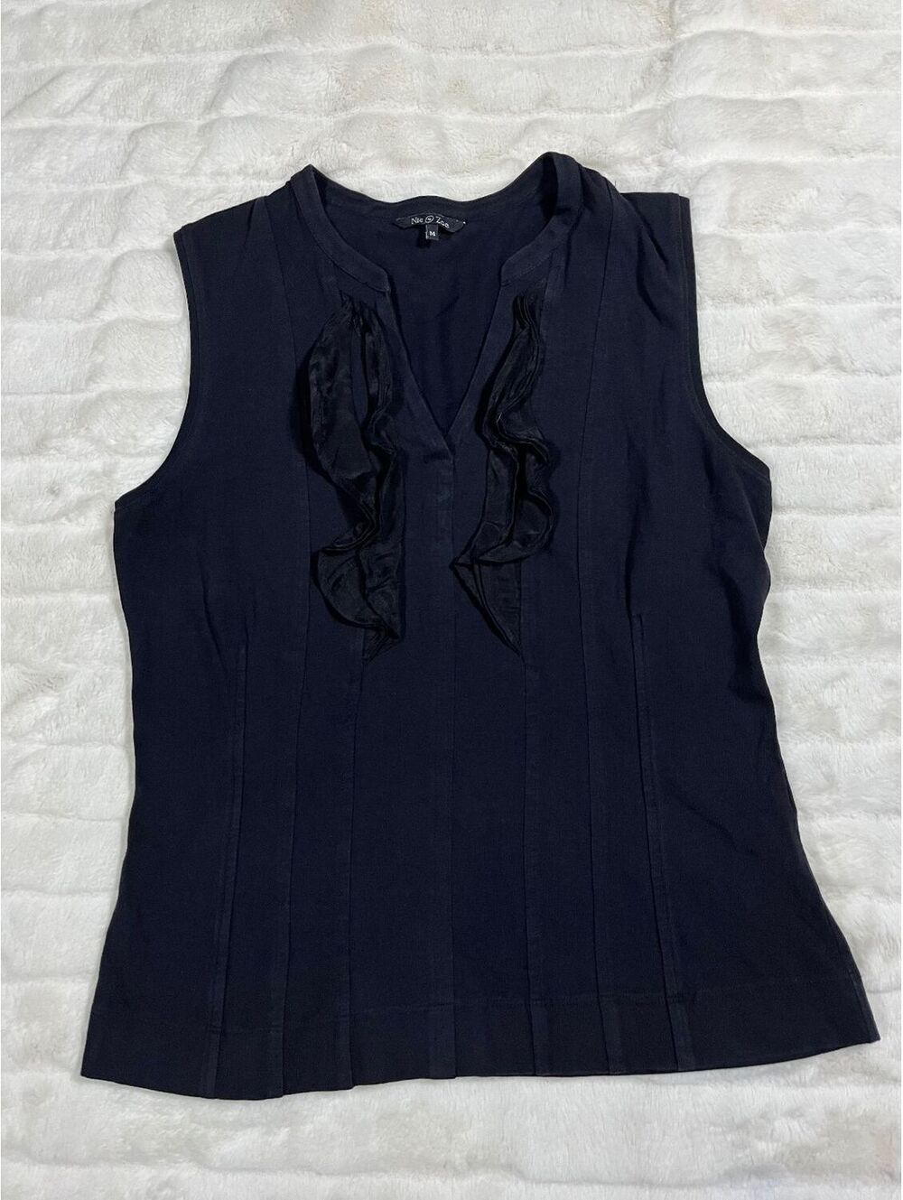 Nic + Zoe M Black Pleated Ruffle Front Sleeveless Work Office Top Slim Preppy